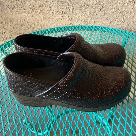 Dansko Clogs size 38 - Picture 3 of 9